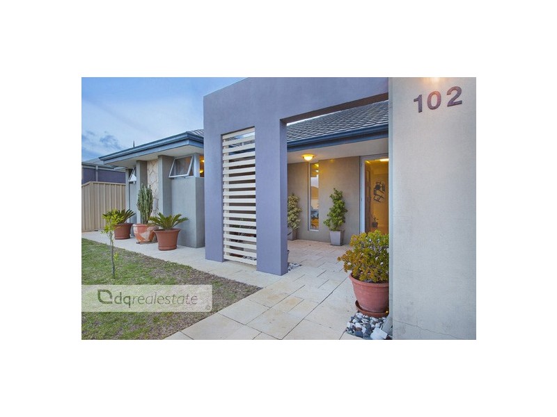 102 Da Vinci Drive, Tapping WA 6065