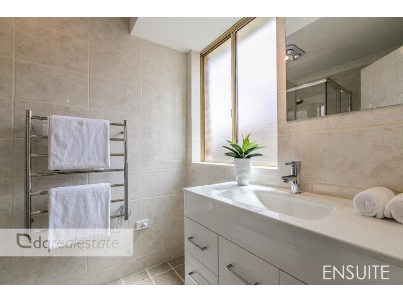 18 Richardson Court, Woodvale WA 6026