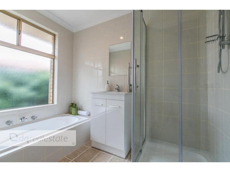 18 Richardson Court, Woodvale WA 6026