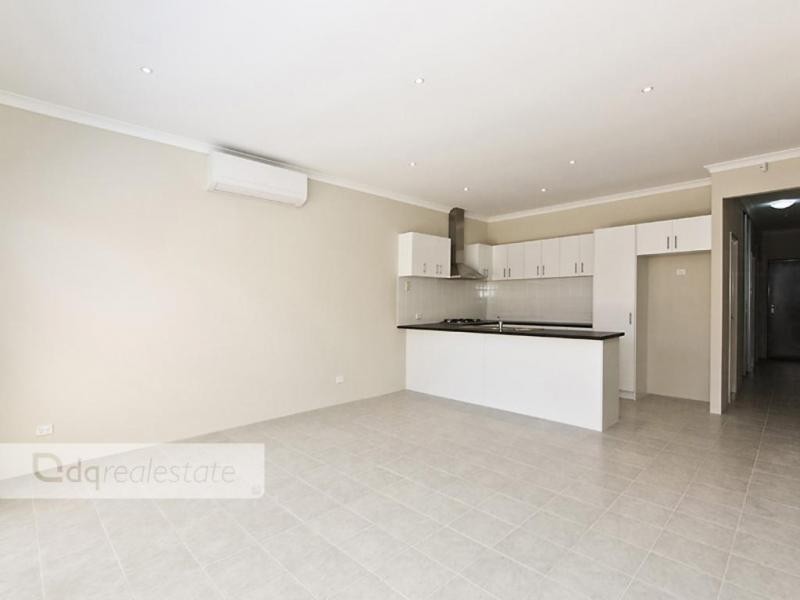 55 Fairbourne Approach, Butler WA 6036