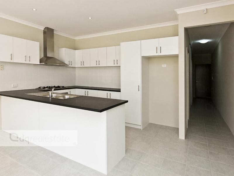 55 Fairbourne Approach, Butler WA 6036