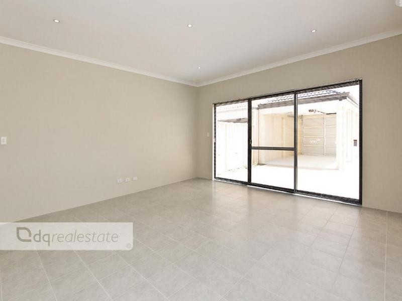 55 Fairbourne Approach, Butler WA 6036