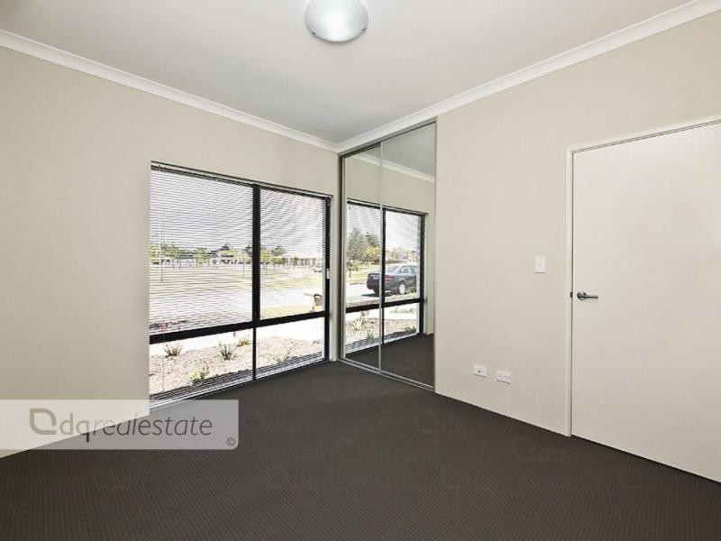 55 Fairbourne Approach, Butler WA 6036