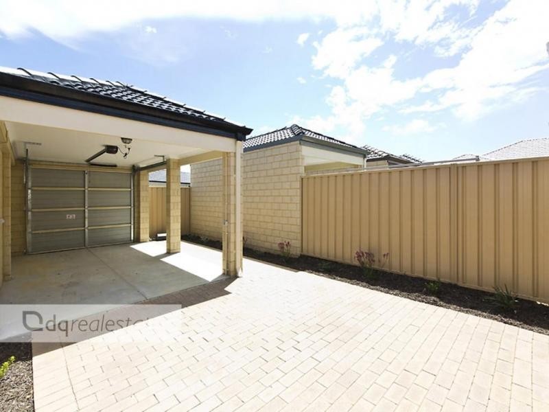 55 Fairbourne Approach, Butler WA 6036