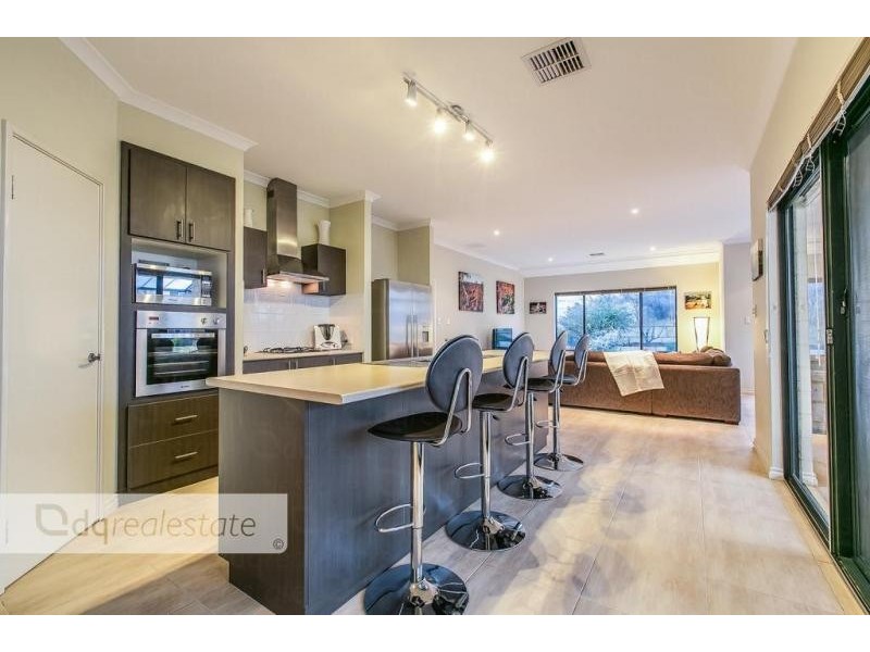 11 Birmingham Way, Darch WA 6065