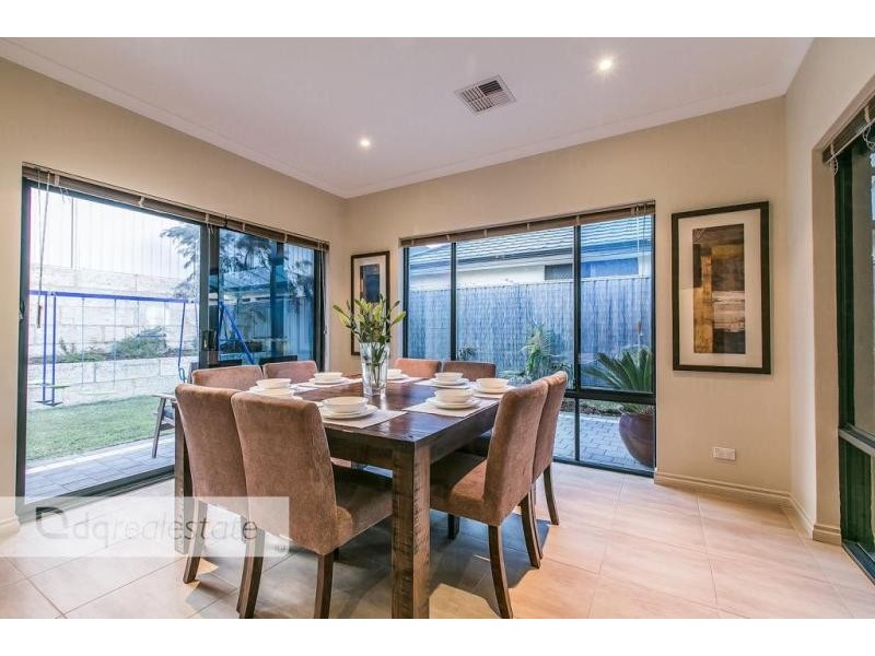 11 Birmingham Way, Darch WA 6065