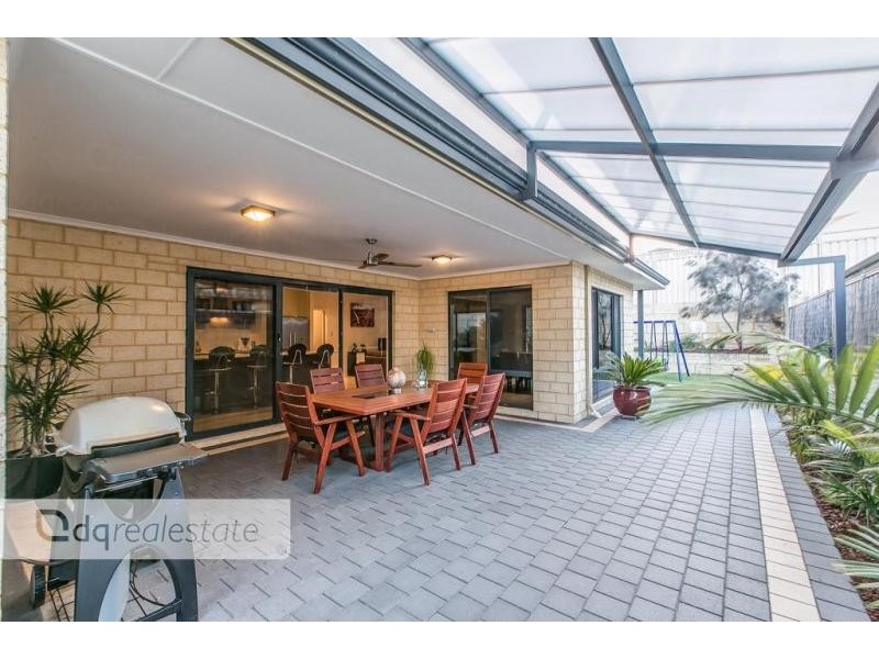 11 Birmingham Way, Darch WA 6065