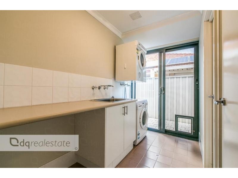 11 Birmingham Way, Darch WA 6065