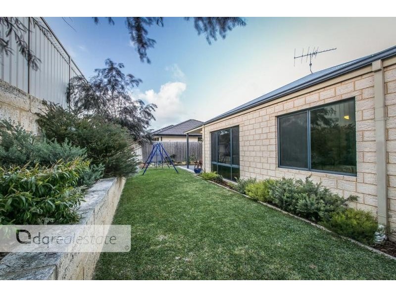 11 Birmingham Way, Darch WA 6065