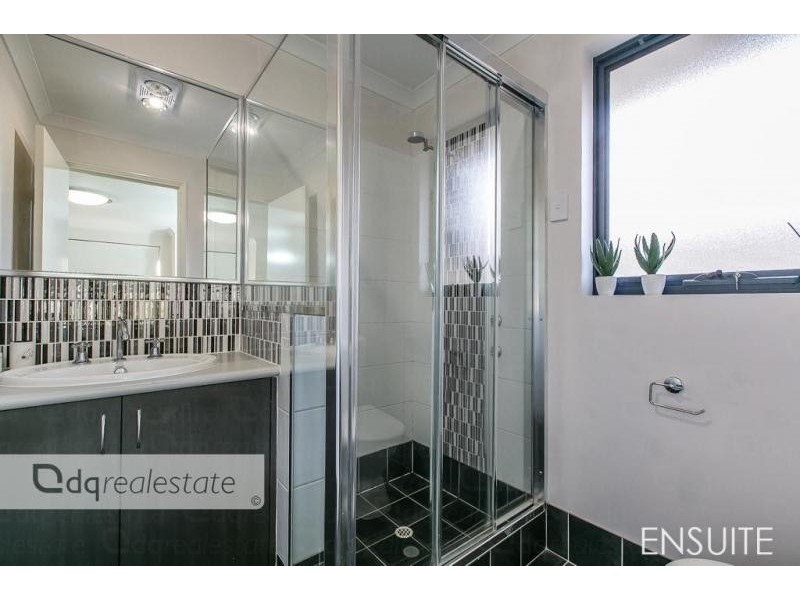 273 Landsdale Road, Landsdale WA 6065