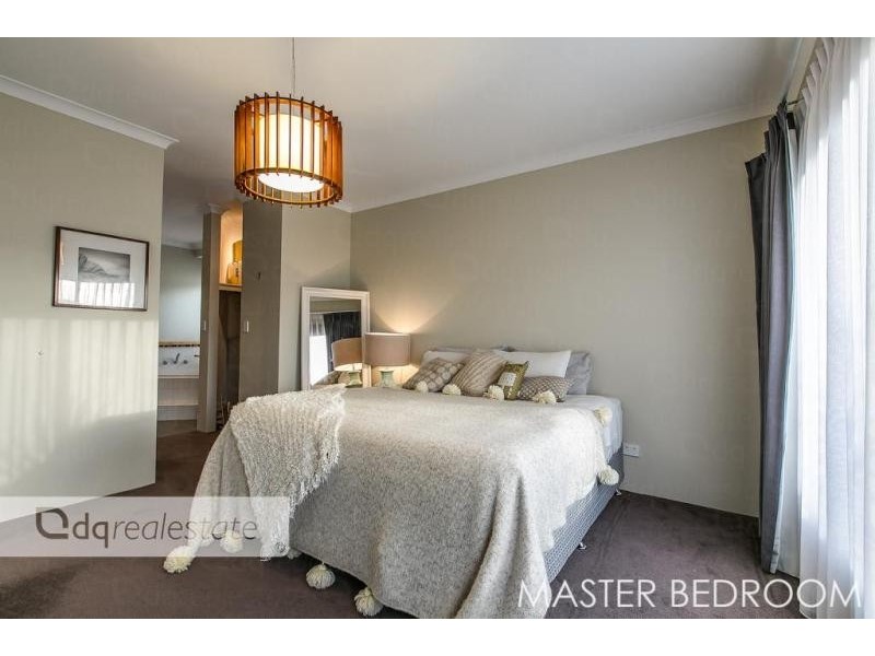 6 Naismith Road, Tapping WA 6065