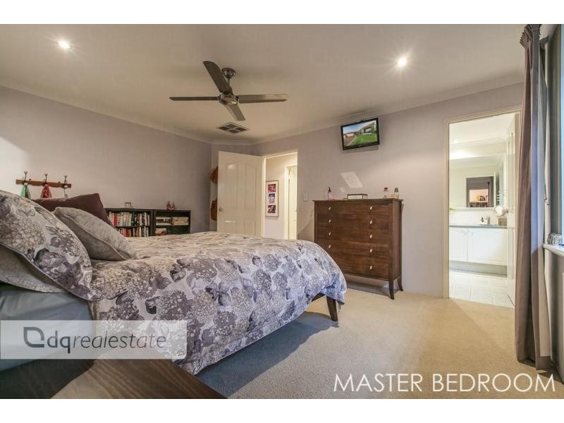 14 Penny Lane, Woodvale WA 6026