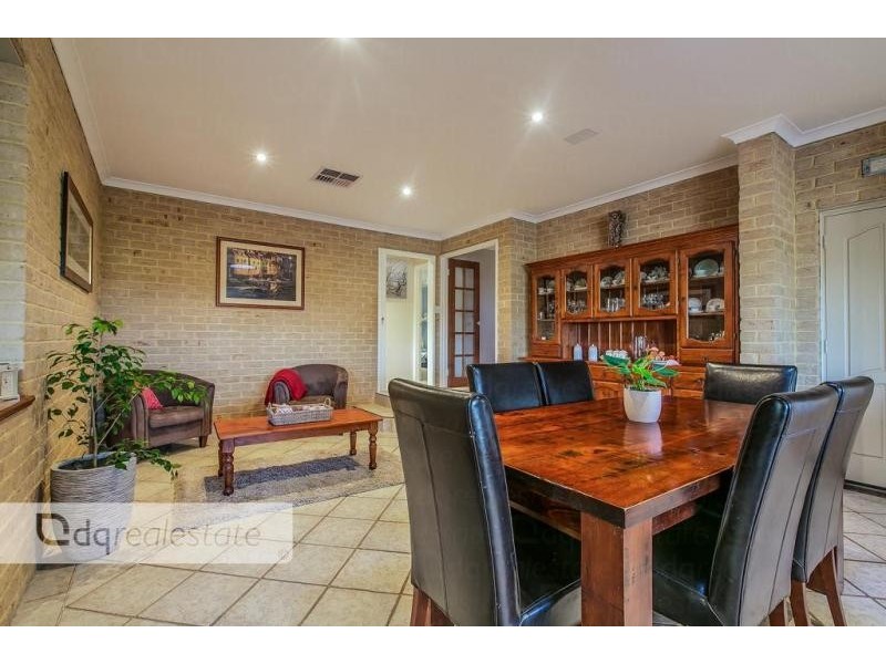 14 Penny Lane, Woodvale WA 6026