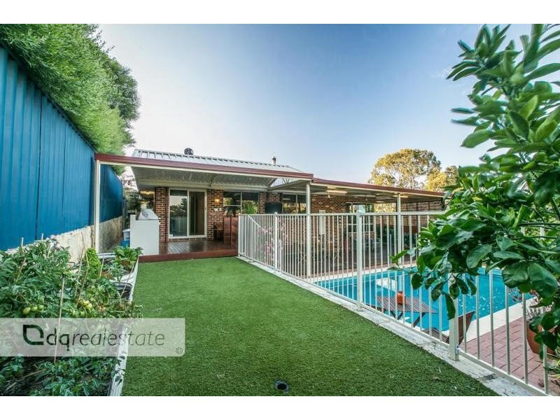 14 Penny Lane, Woodvale WA 6026