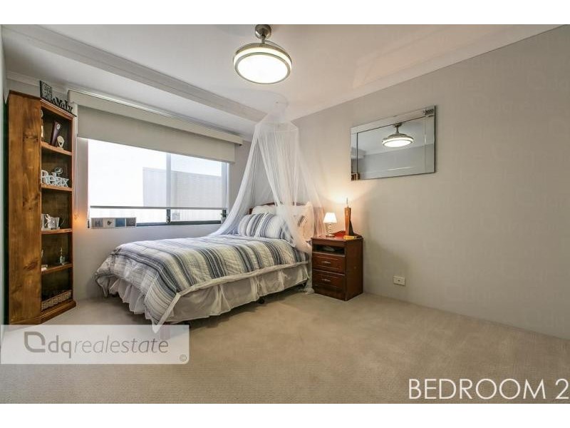 21 Liriope Parkway, Sinagra WA 6065