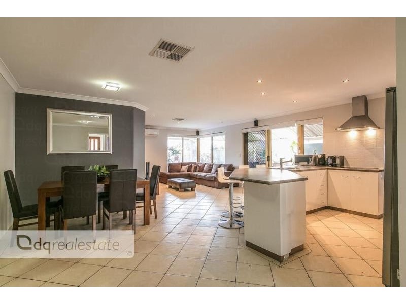 21 Lyell Grove, Woodvale WA 6026