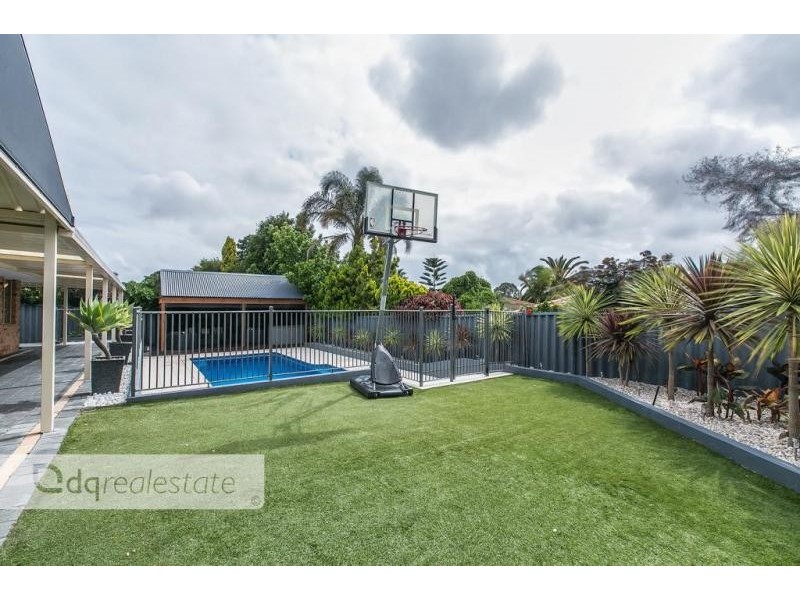 21 Lyell Grove, Woodvale WA 6026