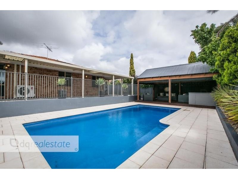 21 Lyell Grove, Woodvale WA 6026