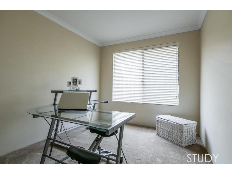 54 Hinchinbrook Avenue, Ridgewood WA 6030