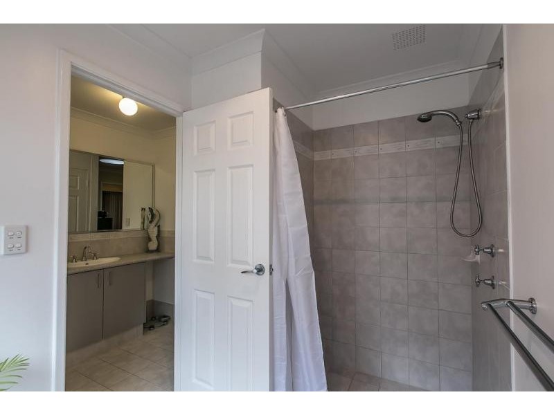 54 Hinchinbrook Avenue, Ridgewood WA 6030