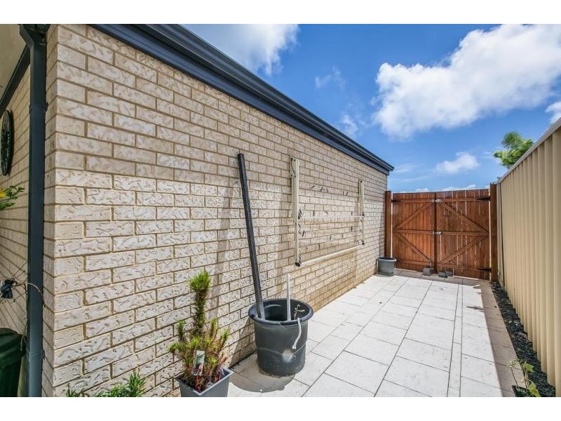 54 Hinchinbrook Avenue, Ridgewood WA 6030