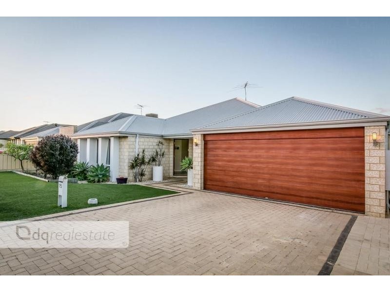 15 Rometta Way, Sinagra WA 6065