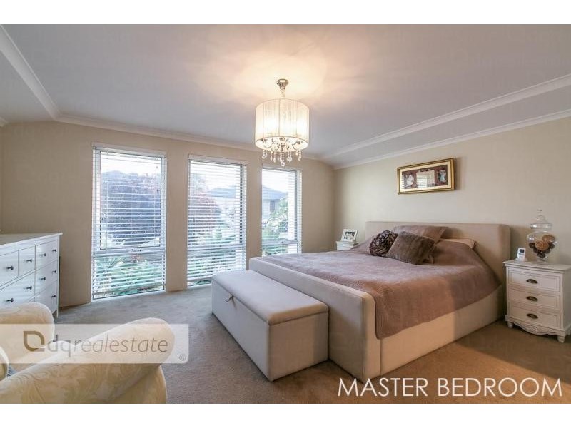 15 Rometta Way, Sinagra WA 6065