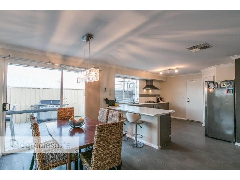 15 Rometta Way, Sinagra WA 6065