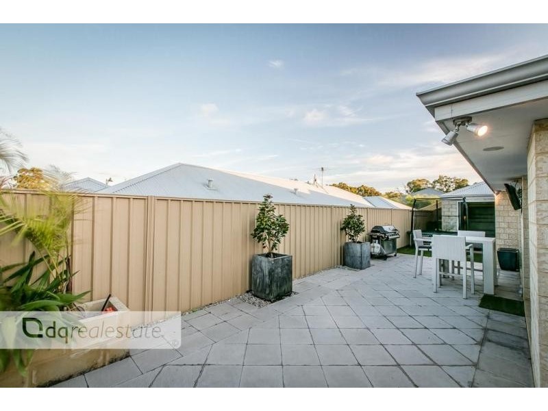 15 Rometta Way, Sinagra WA 6065