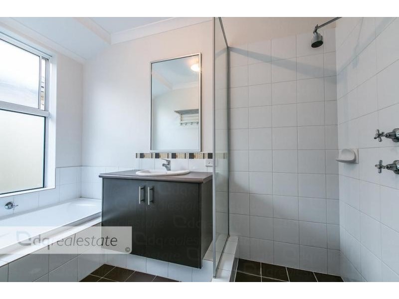 15 Rometta Way, Sinagra WA 6065