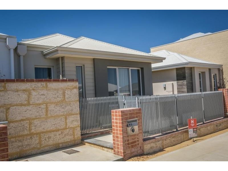 11 Rooney Street, Clarkson WA 6030