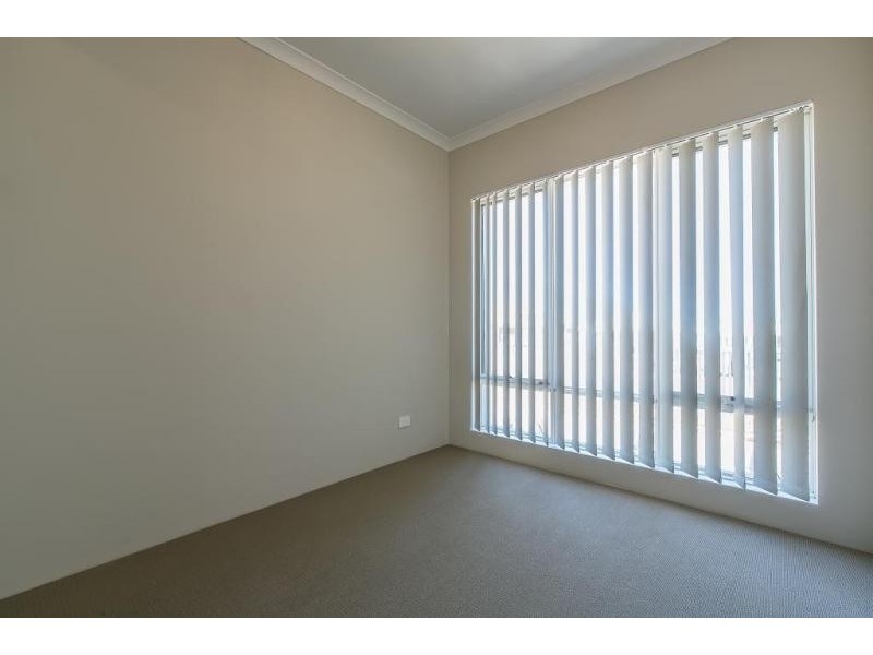 11 Rooney Street, Clarkson WA 6030