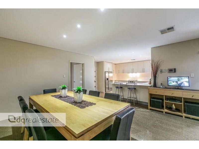 8 Pintaudi Court, Landsdale WA 6065