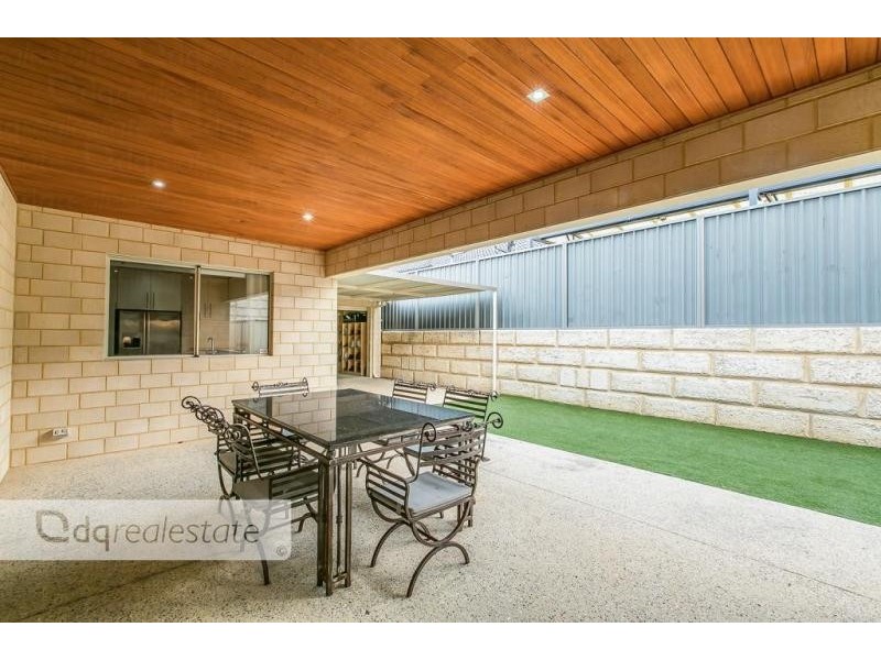 8 Pintaudi Court, Landsdale WA 6065