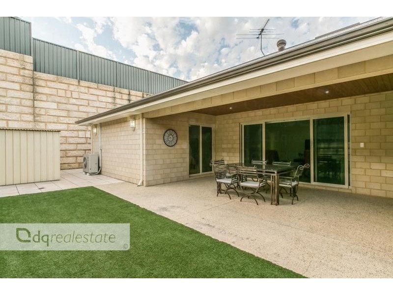 8 Pintaudi Court, Landsdale WA 6065