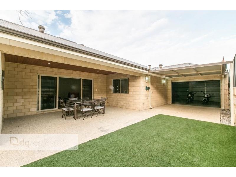 8 Pintaudi Court, Landsdale WA 6065