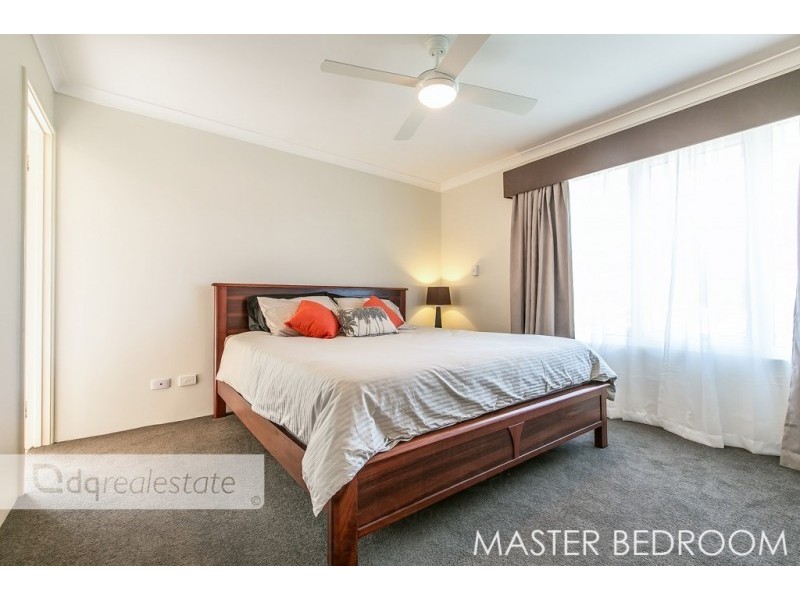17 Sherlock Rise, Carramar WA 6031