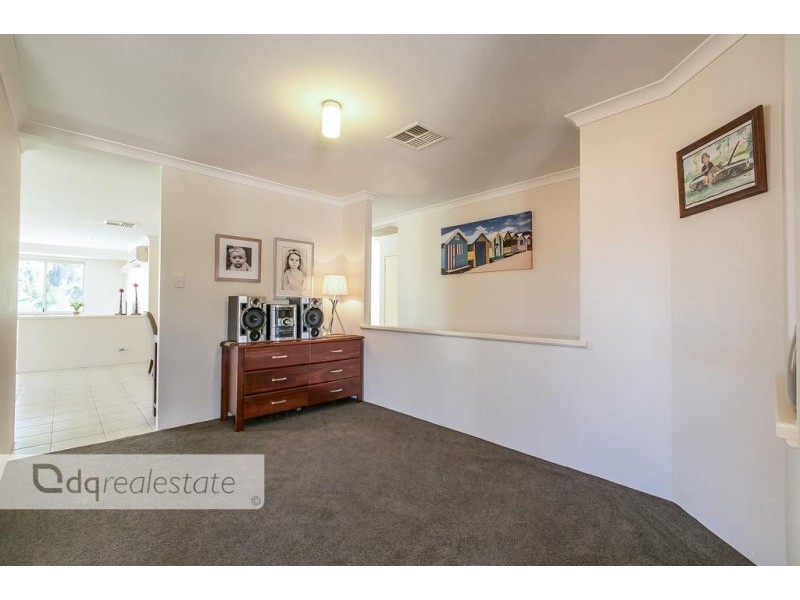 17 Sherlock Rise, Carramar WA 6031