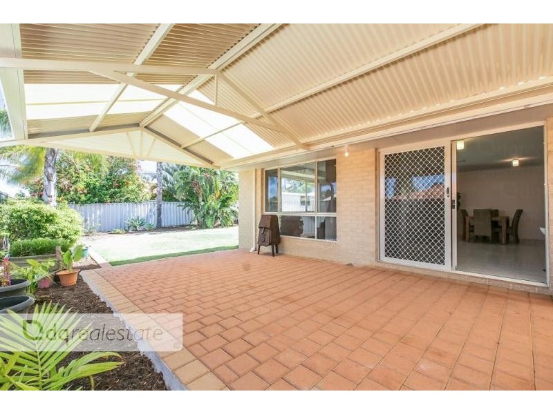 17 Sherlock Rise, Carramar WA 6031