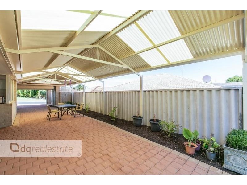 17 Sherlock Rise, Carramar WA 6031