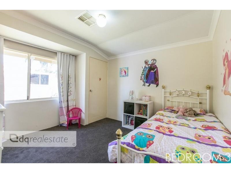 17 Sherlock Rise, Carramar WA 6031