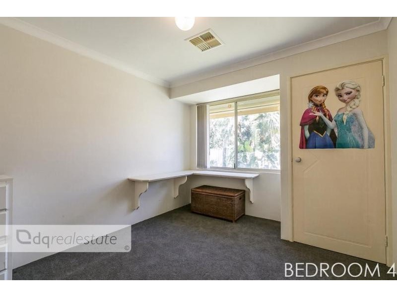 17 Sherlock Rise, Carramar WA 6031