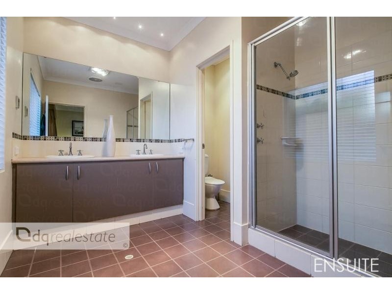 2 Craighall Turn, Madeley WA 6065