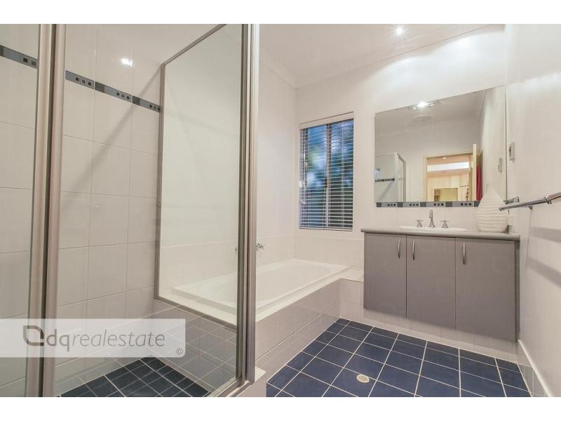 2 Craighall Turn, Madeley WA 6065