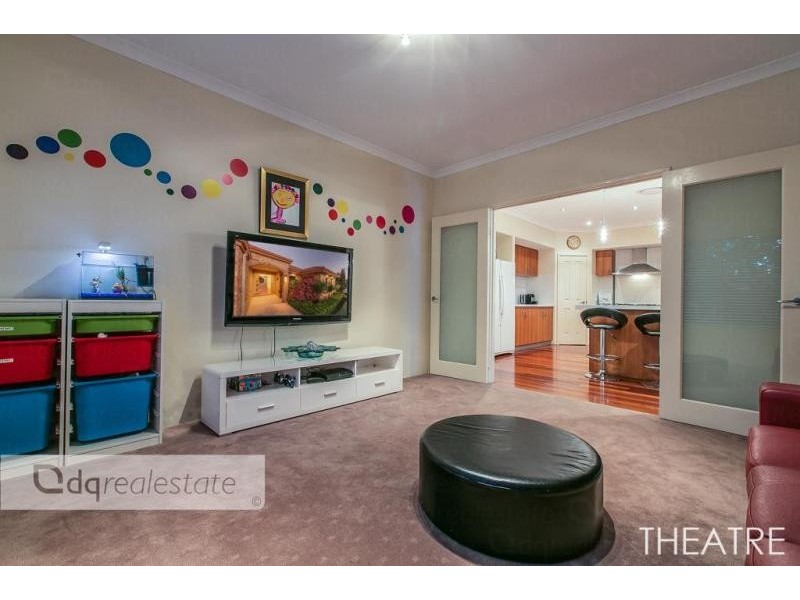 2 Craighall Turn, Madeley WA 6065