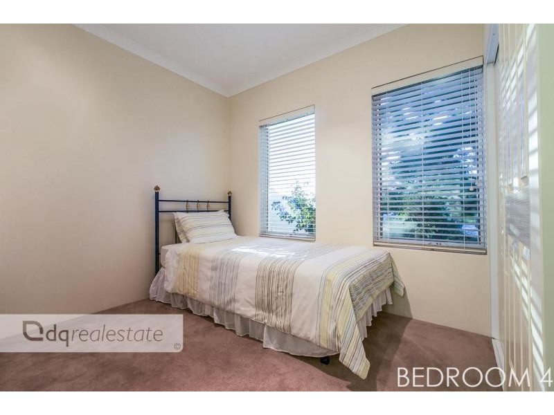 2 Craighall Turn, Madeley WA 6065