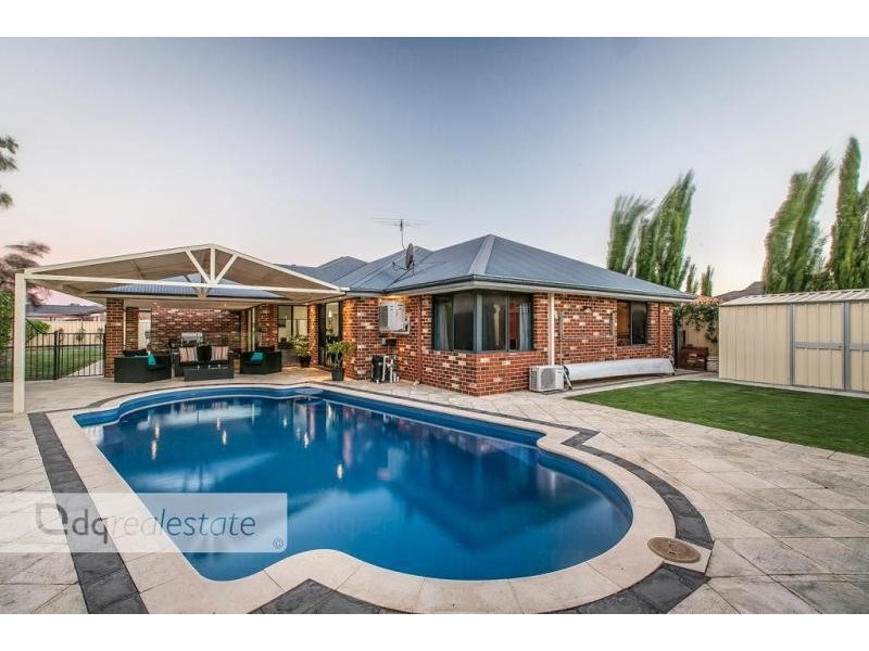 35 Limerick Crecsent, Darch WA 6065