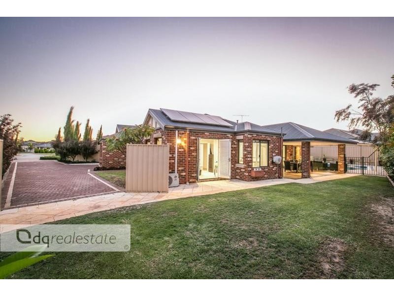 35 Limerick Crecsent, Darch WA 6065