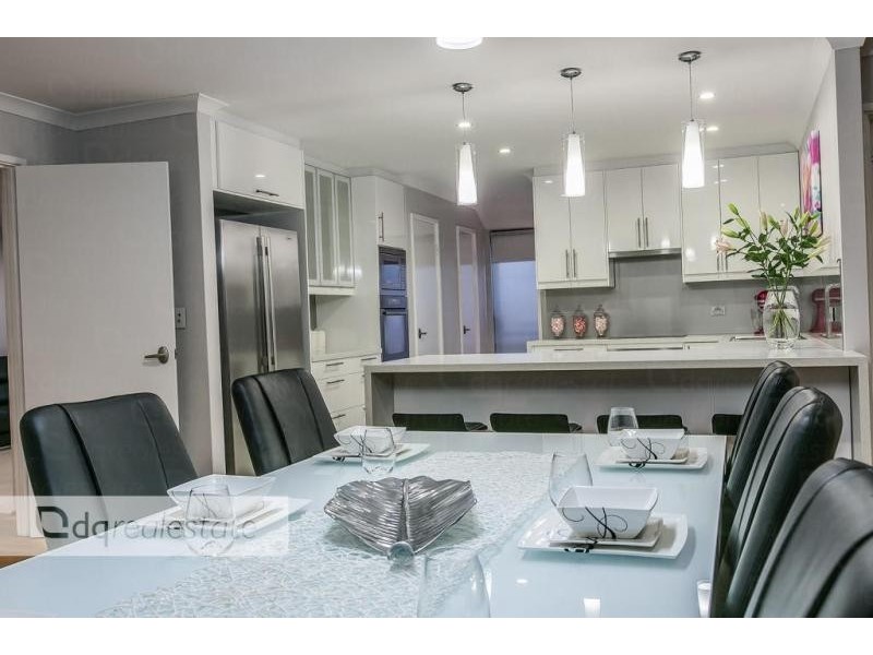 35 Limerick Crecsent, Darch WA 6065