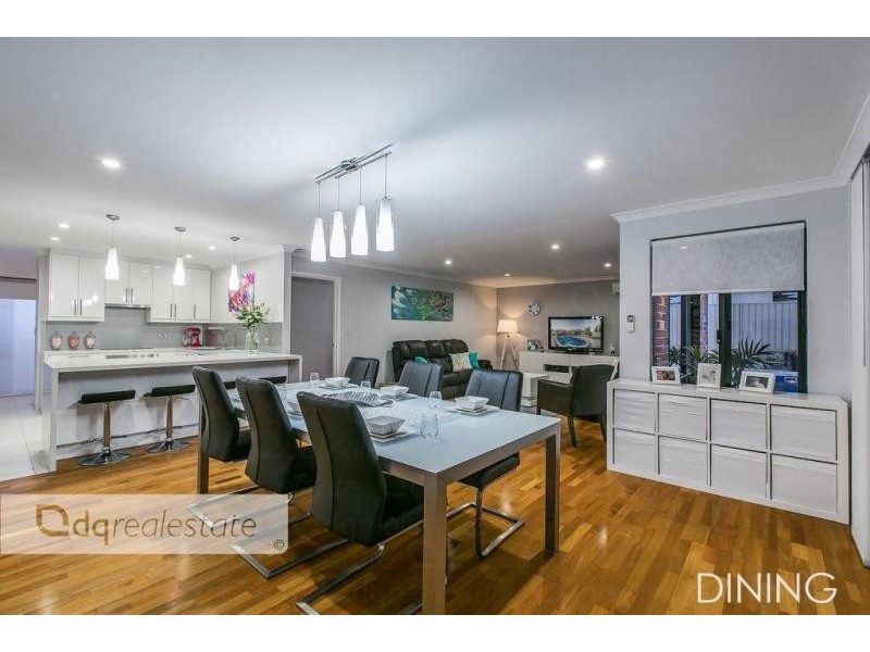 35 Limerick Crecsent, Darch WA 6065